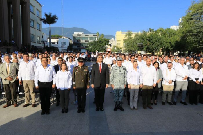 Contribución de las Fuerzas Armadas, clave para desarrollo y paz: Gobernador