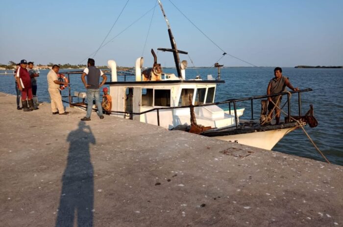 Rescatan a pescadores en La Pesca, Soto La Marina; llevaban 3 meses a la deriva