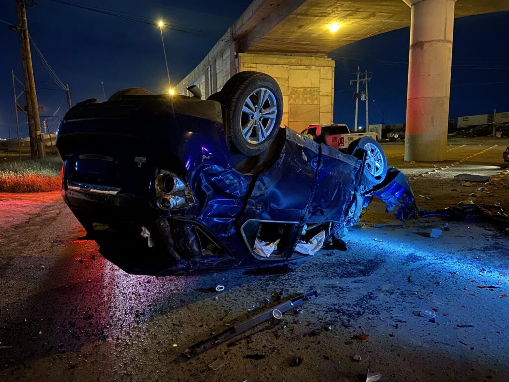 Cae de puente vehicular y resulta gravemente herido en Nuevo Laredo