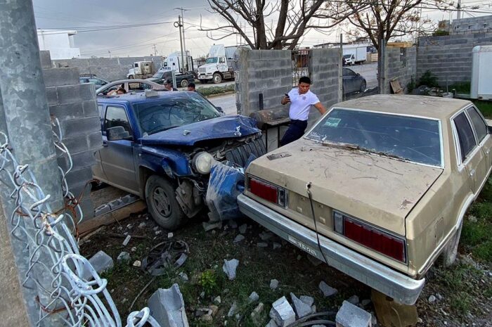Madre e hijo resultan heridos tras fuerte accidente en Nuevo Laredo