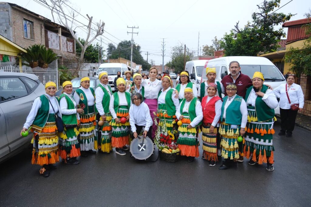 Adultos mayores de Casa Club del DIF Nuevo Laredo participan en eventos decembrinos