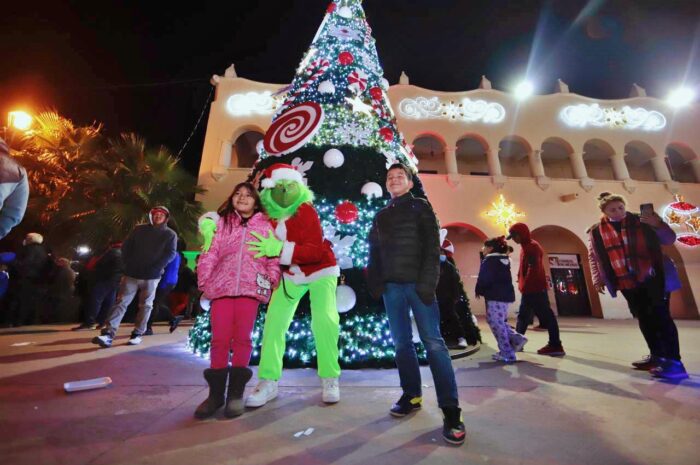 Invita municipio de Nuevo Laredo a disfrutar de navidad en el palacio