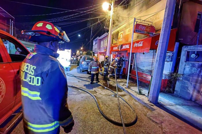 Incendio destruye tienda de abarrotes en Nuevo Laredo