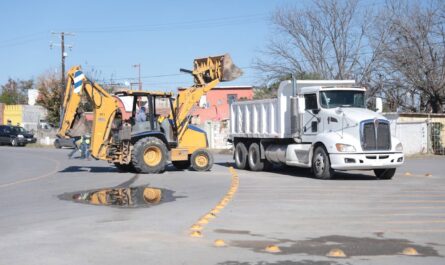 Eliminan tiradero clandestino en la colonia Viveros, en Nuevo Laredo