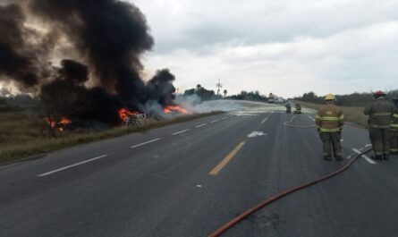 Vuelca pipa en la Matamoros-Reynosa; muere calcinado el chofer y hay 3 heridos