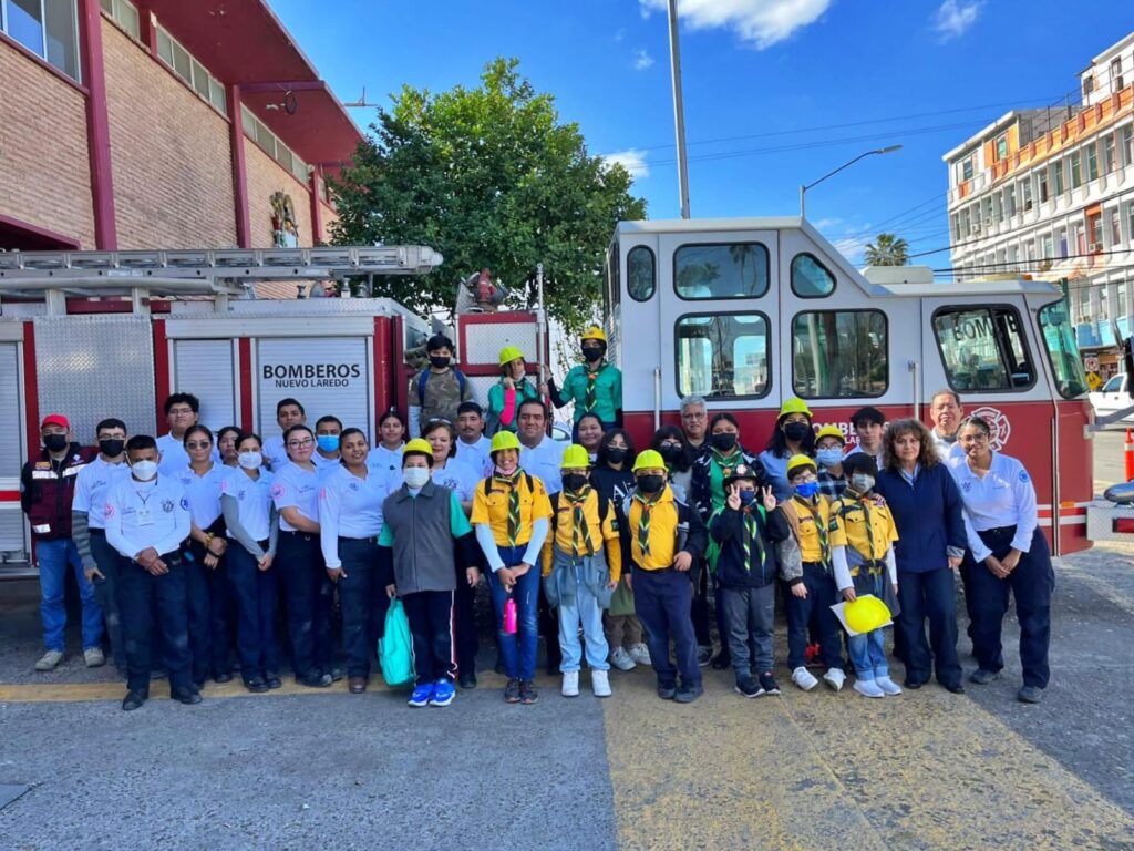 Aprenden niños scouts primeros auxilios en Protección Civil de Nuevo Laredo