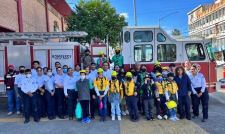 Aprenden niños scouts primeros auxilios en Protección Civil de Nuevo Laredo