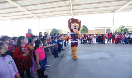 Se suman niños de Villas de San Miguel al cuidado del medio ambiente