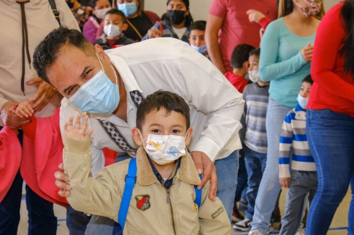 Disfrutan niños del DIF Nuevo Laredo función a cargo de Fundación Cinépolis