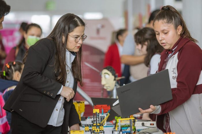 Concluye con éxito Semana de la Mujer y la Niña en la Ciencia