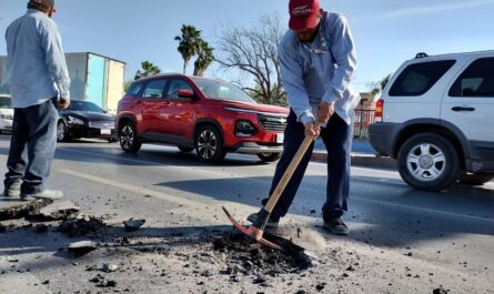 Inicia COMAPA Nuevo Laredo trabajos de rehabilitación en López de Lara; cierran carriles por labores