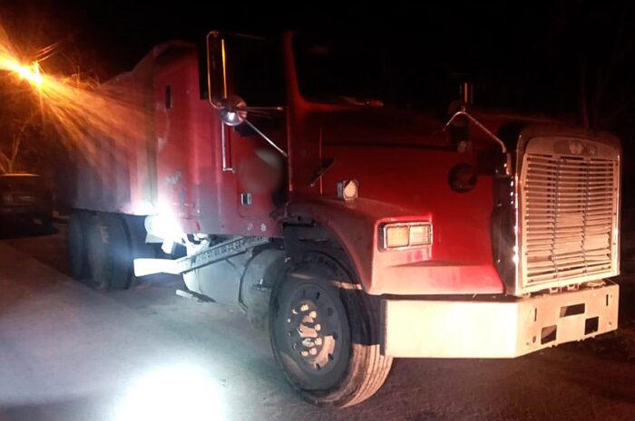 Accidente de tráfico en Nuevo Laredo causado por conductor ebrio deja cuatro vehículos dañados