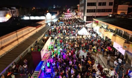 Viven neolarendeses fiesta en el Centro Histórico con “Guerrereada 2023”