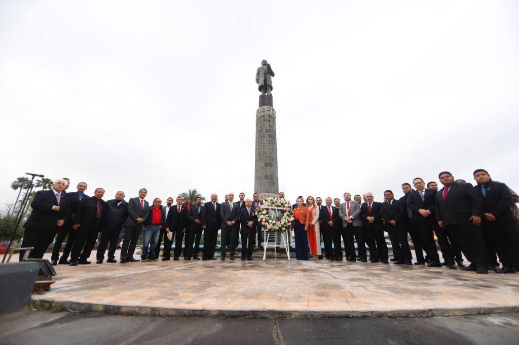 Recuerdan legado de Benito Juárez en conmemoración de su natalicio