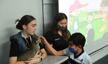 Aprenden estudiantes de Nuevo Laredo sobre derechos de los animales