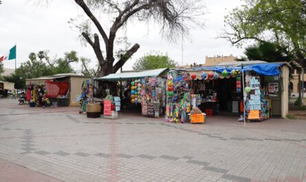 Exhorta Nuevo Laredo a comerciantes informales a tramitar permiso de venta para Pascua