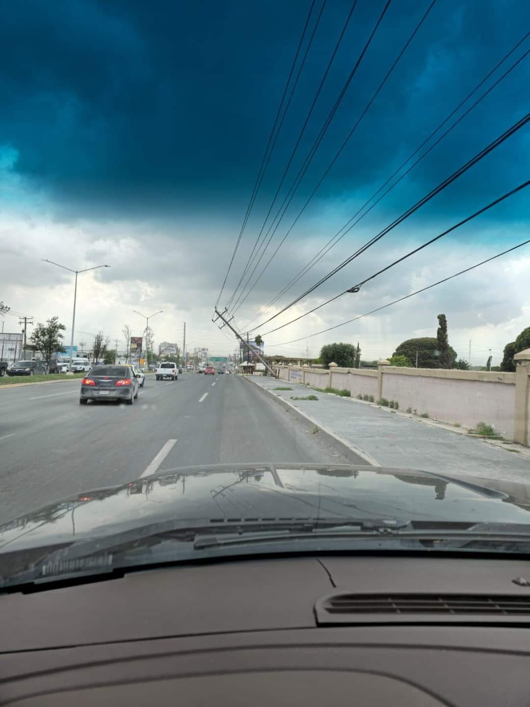 Fuerte tromba causa estragos en Reynosa