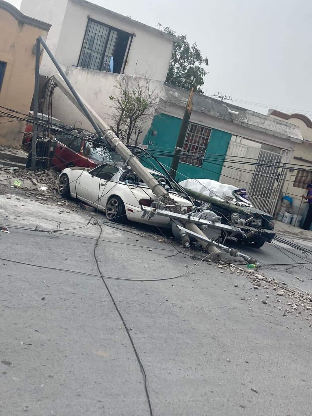 Fuerte tromba causa estragos en Reynosa