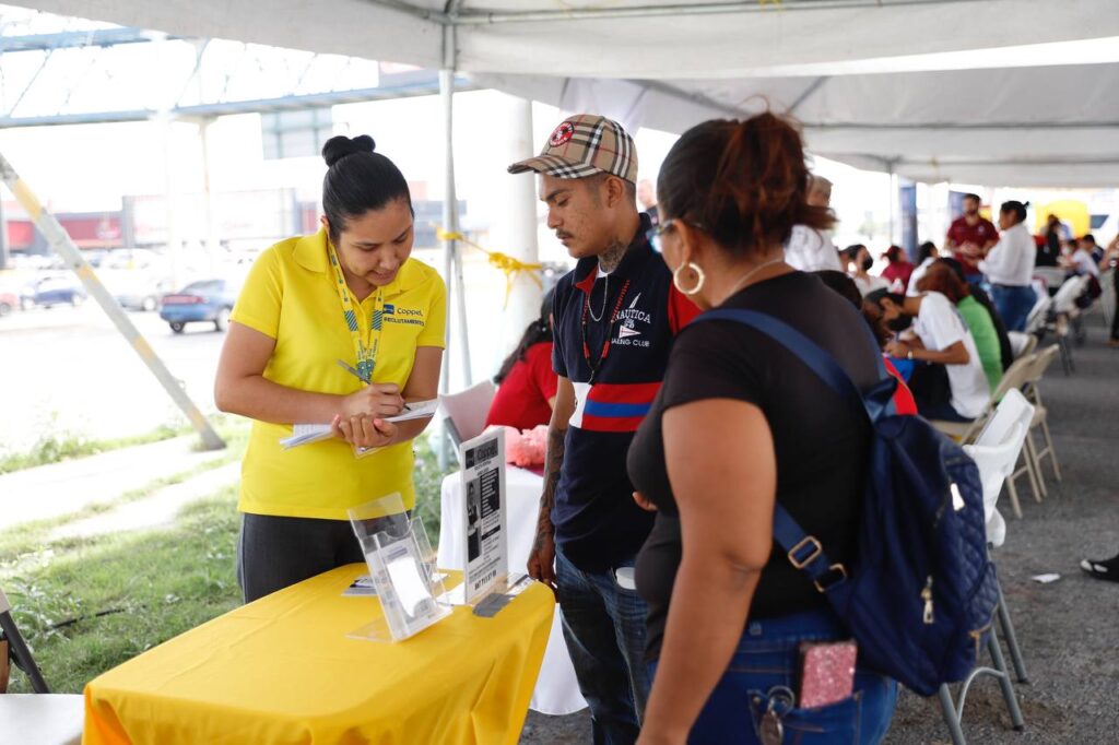 Avalan empresas programa municipal Empleo en tu Colonia