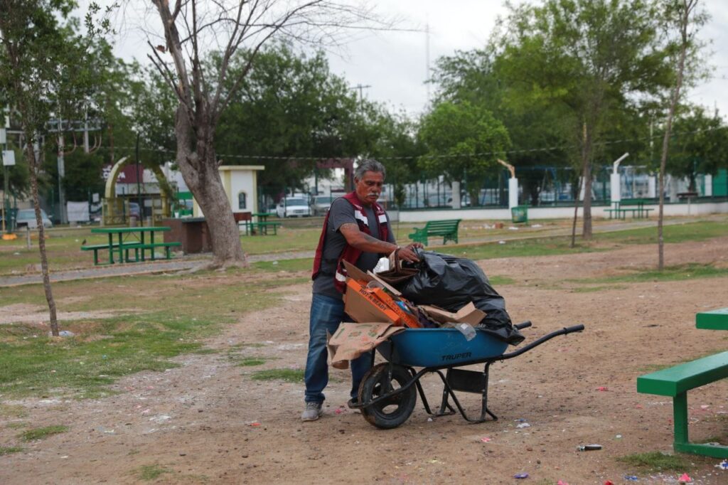 Atienden cuadrillas del Gobierno Municipal espacios públicos tras festejos de Pascua