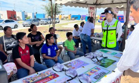 Brigada Tocando Corazones del DIF Nuevo Laredo atiende a vecinos de la colonia Valles de Anáhuac