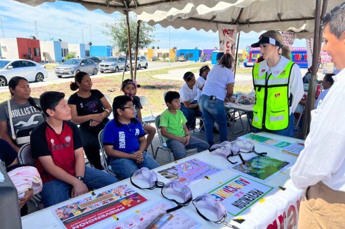 Brigada Tocando Corazones del DIF Nuevo Laredo atiende a vecinos de la colonia Valles de Anáhuac