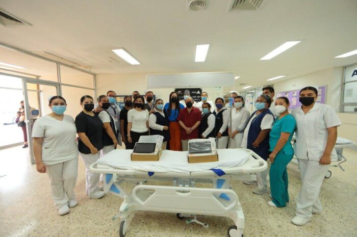 Dona Nuevo Laredo equipo médico al Hospital General