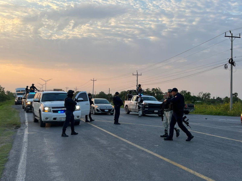 Fuerzas federales y estatales retiran bloqueos en Matamoros