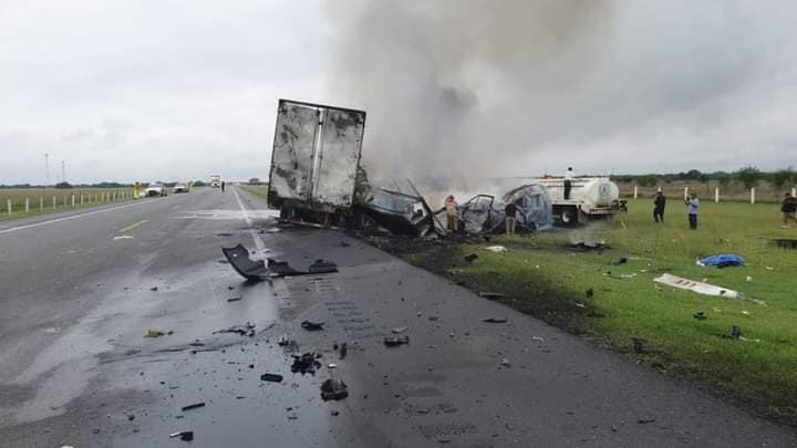 Trágico accidente en la Zaragoza-Victoria deja 26 víctimas fatales