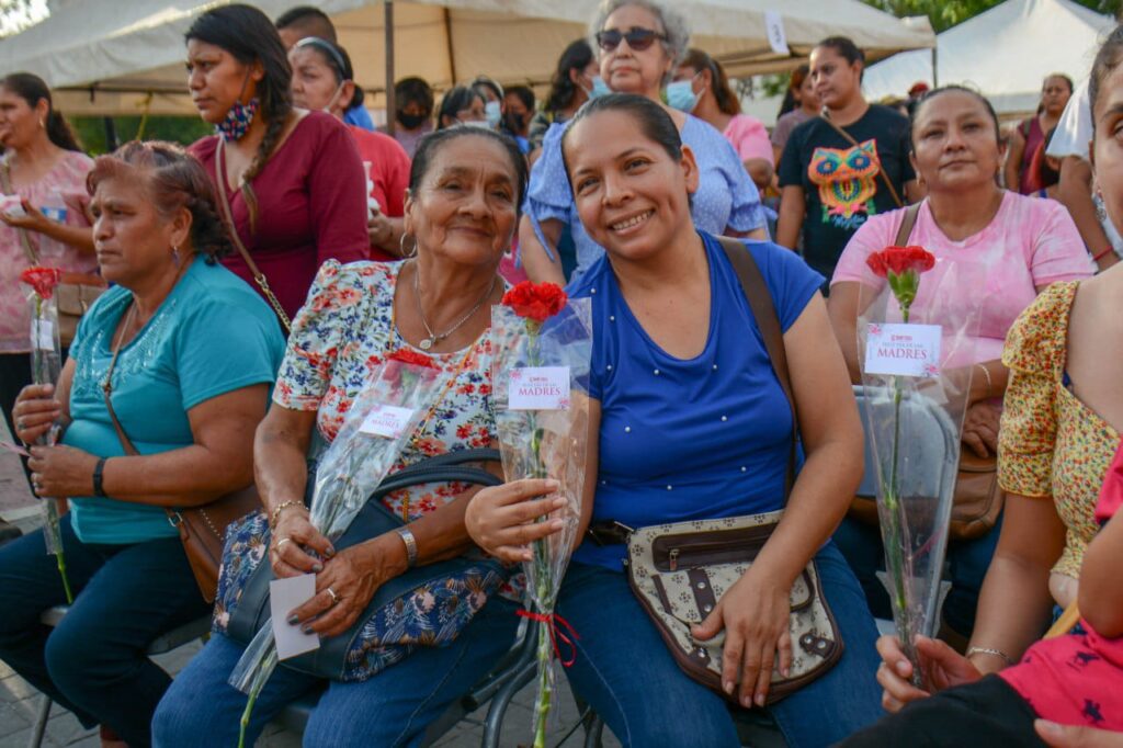 Celebrará DIF y el gobierno de Nuevo Laredo Día de las Madres con baile y música romántica