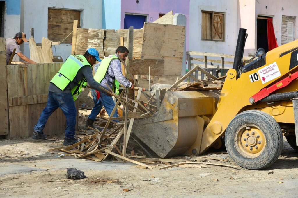 Colaboran ciudadanía y gobierno municipal para asear Nuevo Laredo