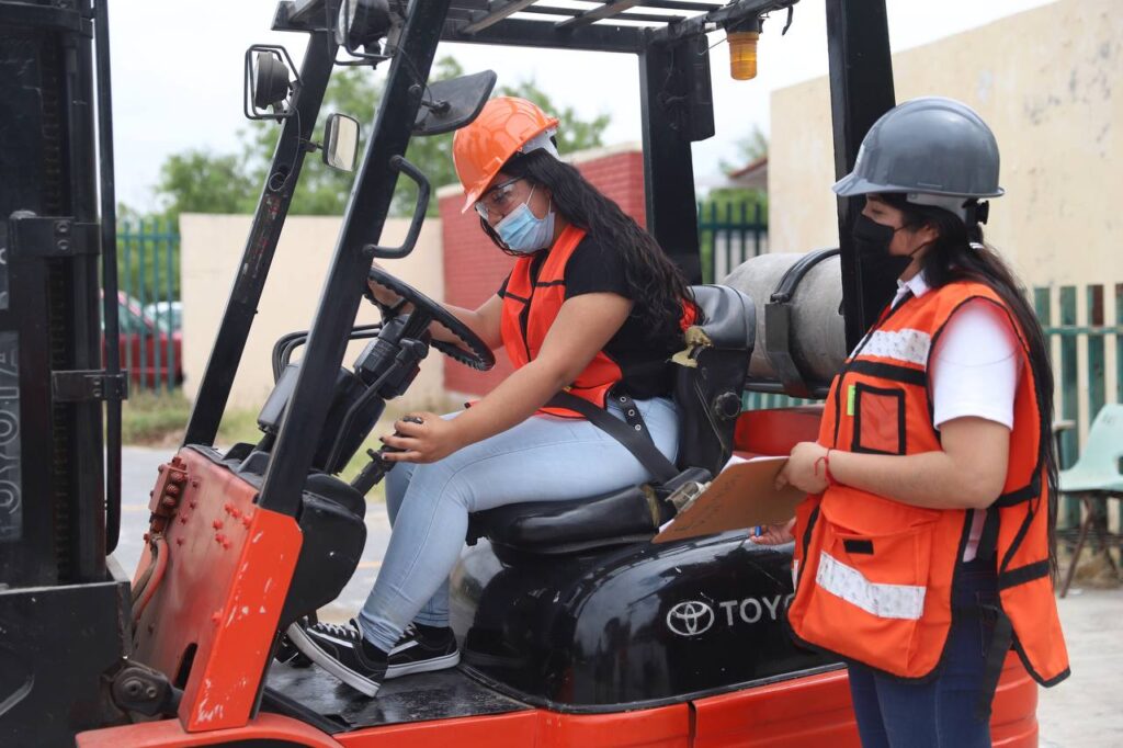 Capacitará Nuevo Laredo a ciudadanos para ingresar al sector industrial