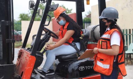 Capacitará Nuevo Laredo a ciudadanos para ingresar al sector industrial