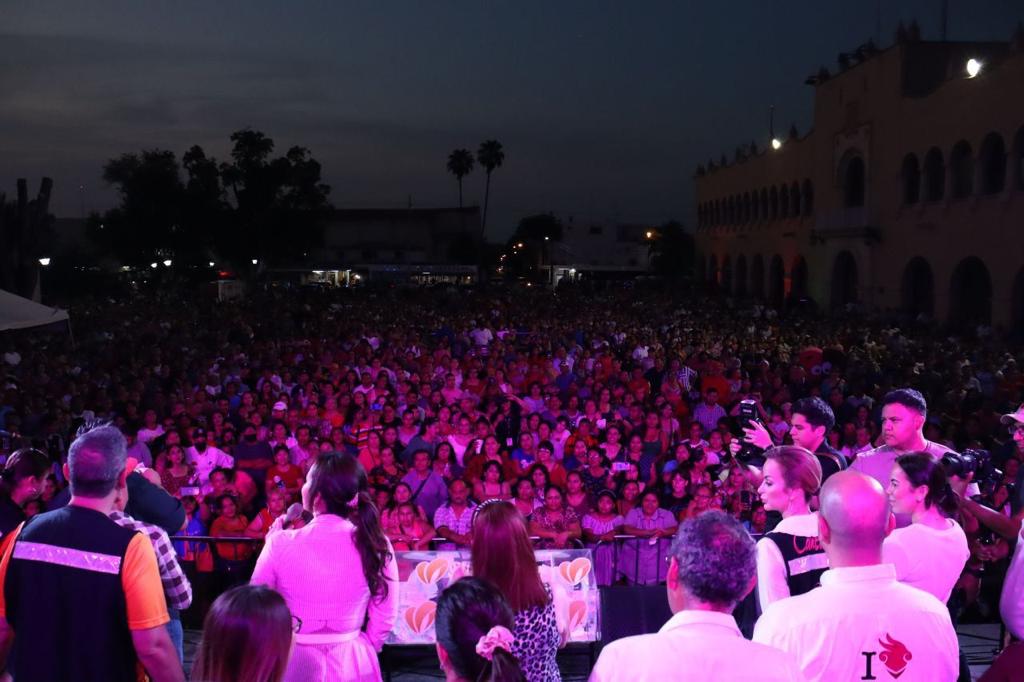 Celebran DIF y Gobierno de Nuevo Laredo Día de las Madres en grande