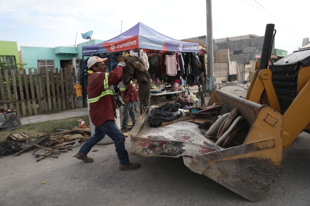 Trabajan Gobierno Municipal y Jurisdicción Sanitaria en eliminar focos de infección en Nuevo Laredo