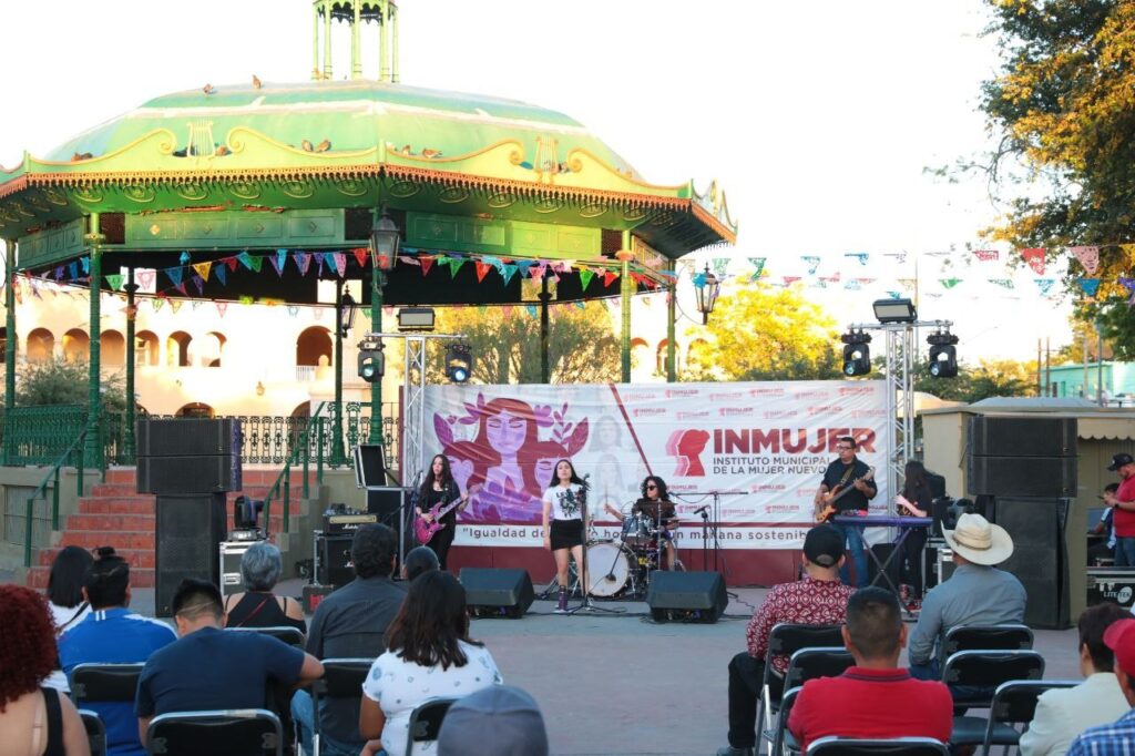 Invitan a mujeres neolaredenses a unirse a bazar Mercadita La Red