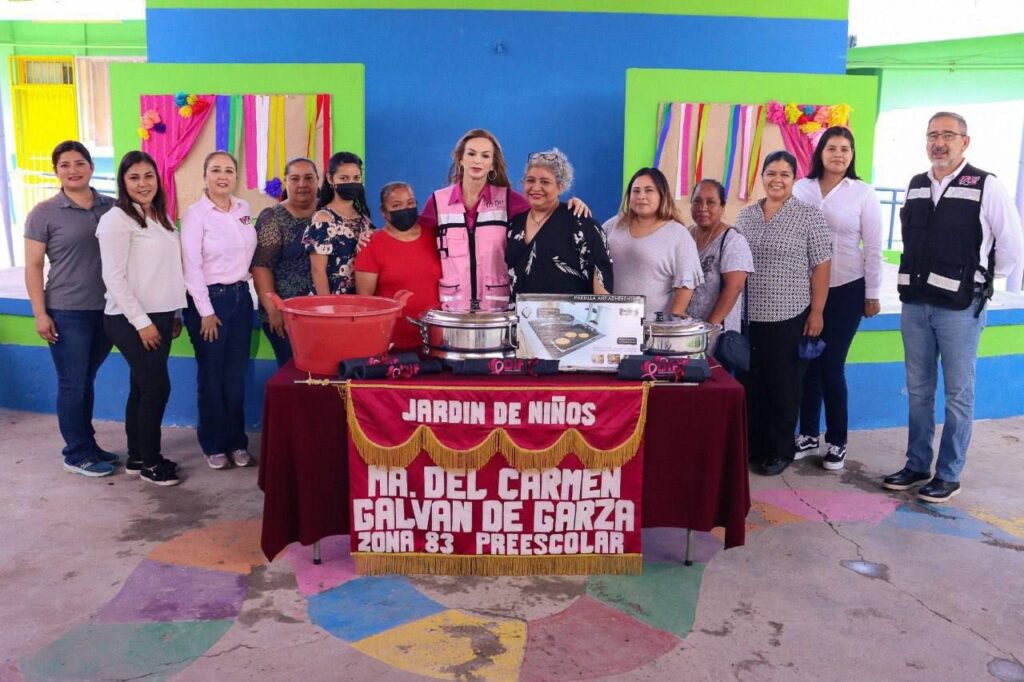 Equipa DIF Nuevo Laredo a instituciones educativas adscritas a “Desayunos Escolares”