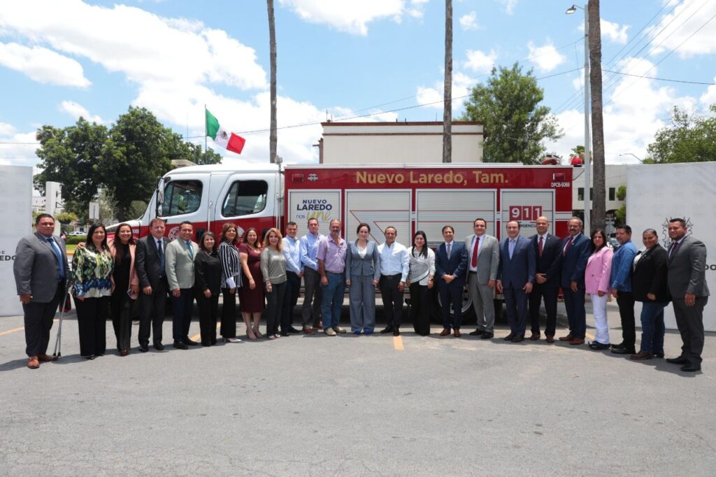 Donan empresarios locales máquina apagadora a Gobierno de Nuevo Laredo