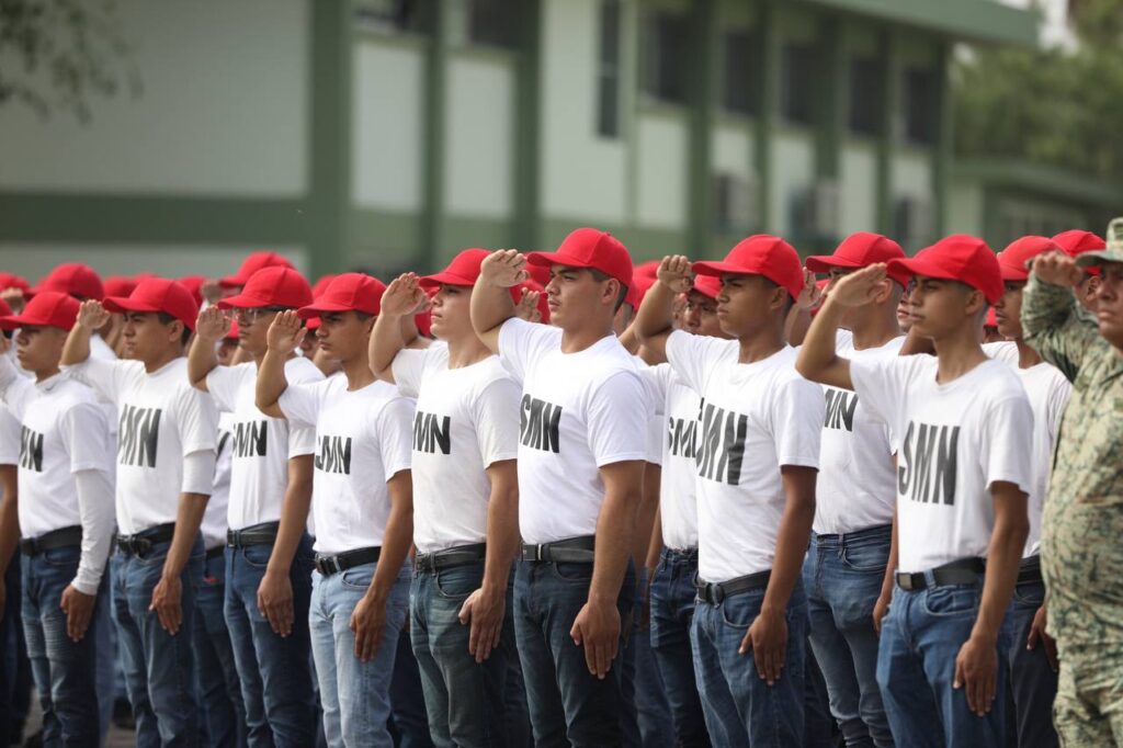 Invitan a jóvenes de la clase 2005 y remisos anticipar trámite de la Cartilla Militar