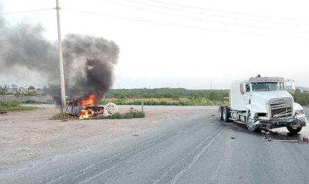 Fatal colisión en Nuevo Laredo: camioneta se incendia y cobra la vida de un hombre