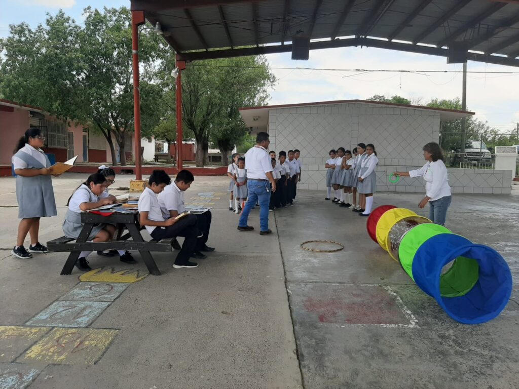 Promueve Nuevo Laredo hábito de lectura con bibliotecas itinerantes