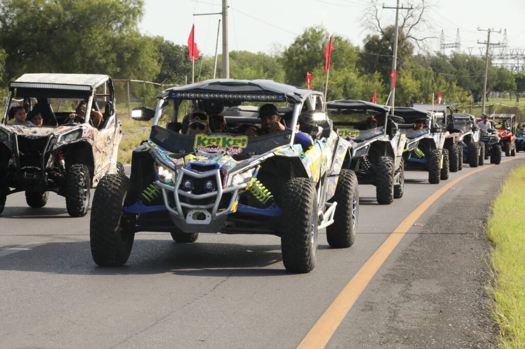 Disfrutan familias ruta extrema en Nuevo Laredo