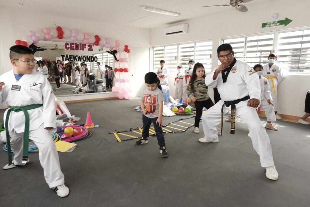 Dotan de equipamiento y modernizan área para clases de Taekwondo en CEDIF 2 en Nuevo Laredo