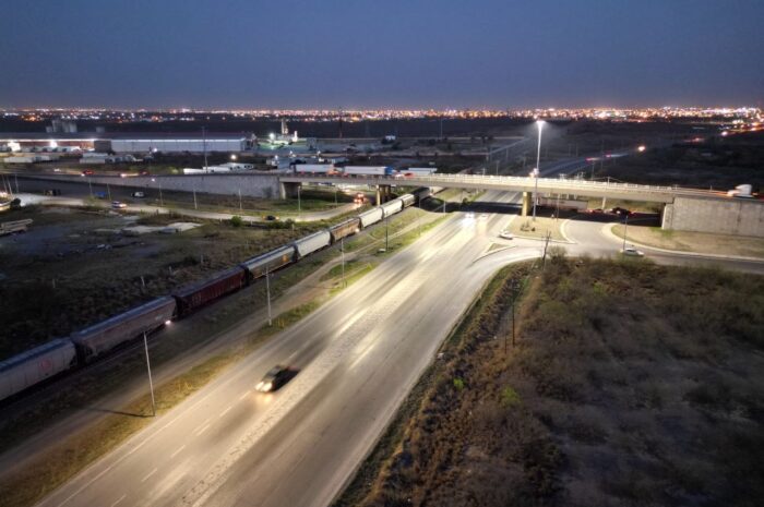Reemplaza Gobierno Municipal más de 5 mil luminarias con programa “Nuevo Laredo se Prende”