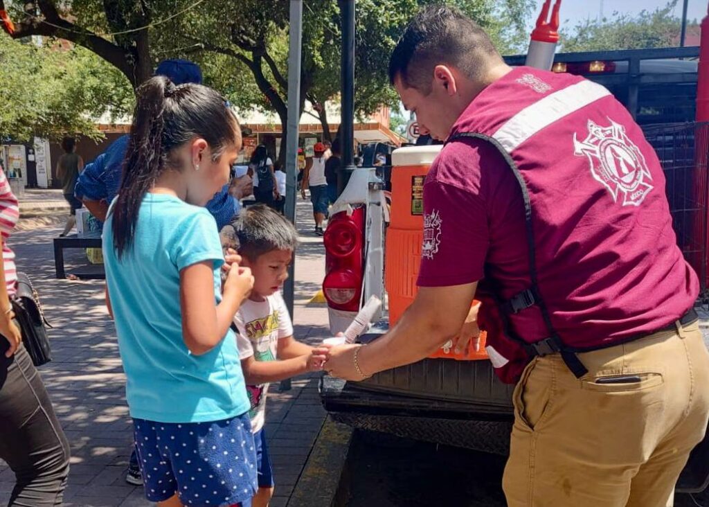 Implementa Nuevo Laredo recorrido carrusel por altas temperaturas