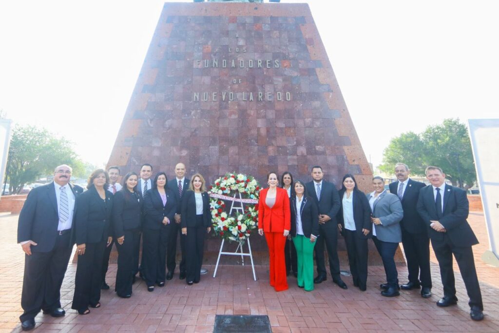 Con ofrenda floral inician festejos por el 175 Aniversario de Nuevo Laredo