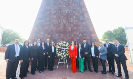 Con ofrenda floral inician festejos por el 175 Aniversario de Nuevo Laredo