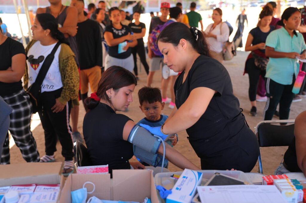 Atiende Nuevo Laredo salud de migrantes