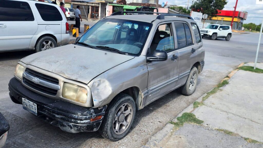 Joven conductor choca contra patrulla de la Guardia Estatal en Nuevo Laredo