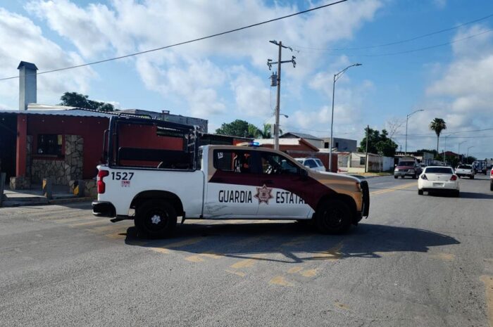 Joven conductor choca contra patrulla de la Guardia Estatal en Nuevo Laredo